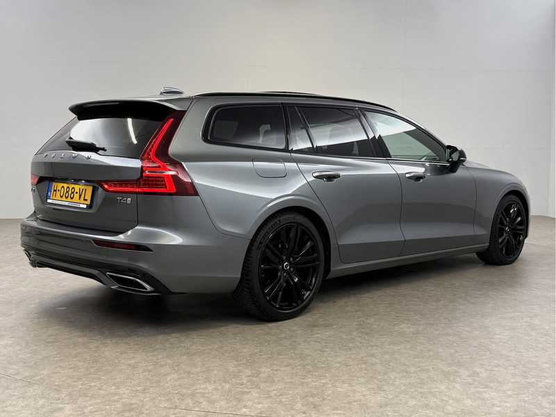 Volvo V60 2.0 T4 R-Design
