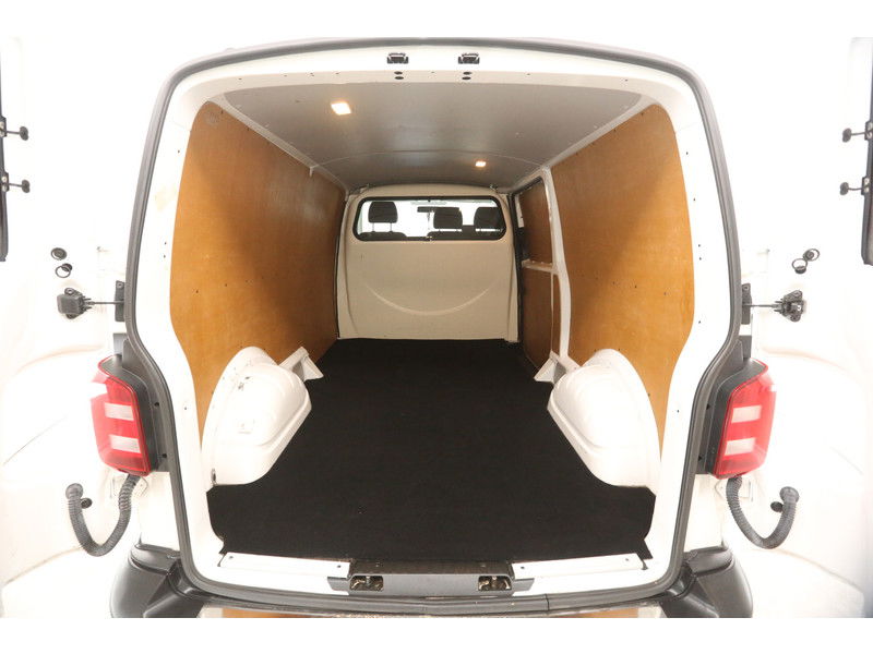 Volkswagen Transporter 2.0 TDI L2H1