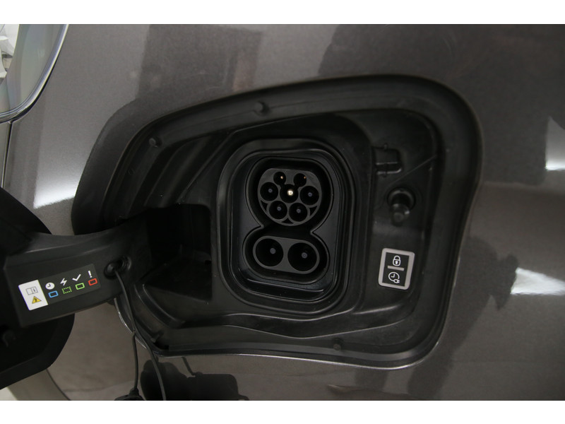 Peugeot e-Expert L2H1 75 kWh