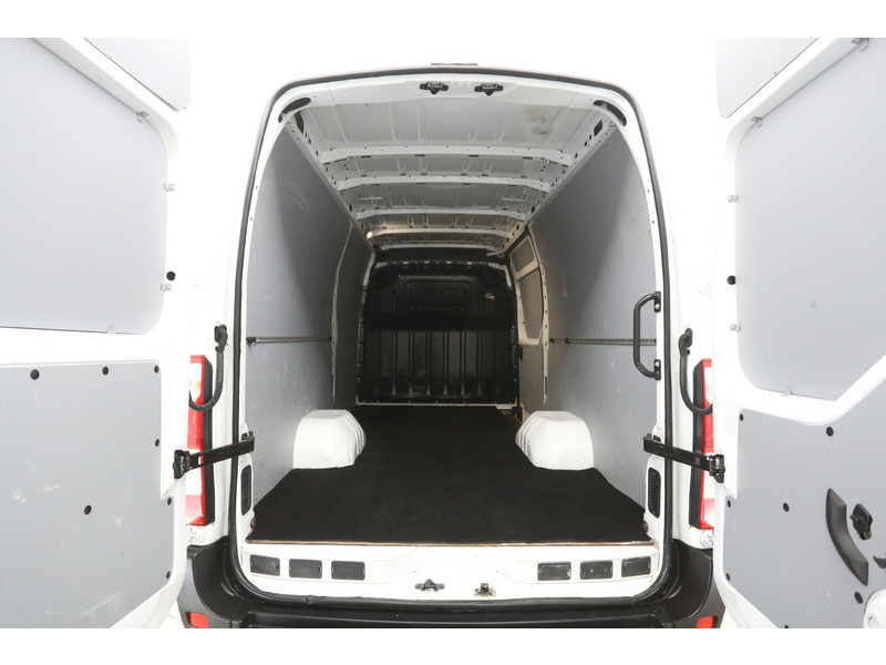 Renault Master T35 2.3 dCi L3H2