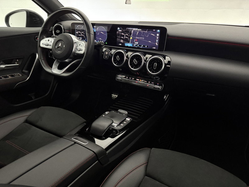 Mercedes-Benz A-Klasse 180 AMG