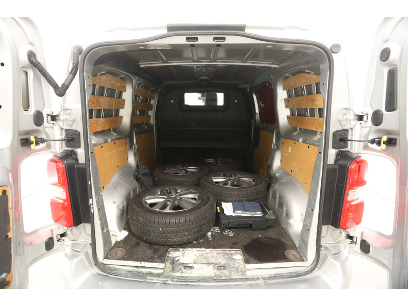 Peugeot Expert 2.0 BlueHDI 180 Sport L2H1