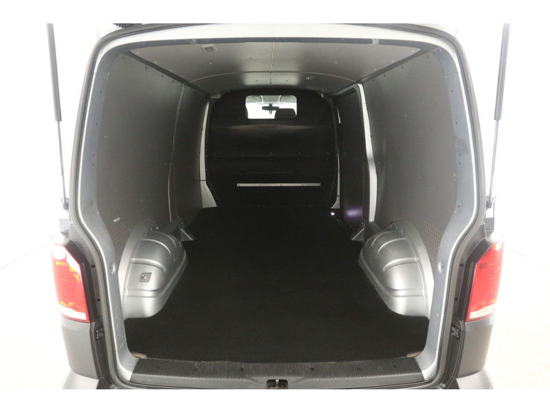 Volkswagen Transporter T6.1 2.0 TDI L2H1