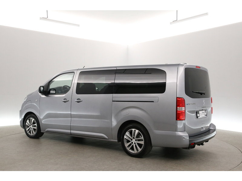 Peugeot e-Traveller