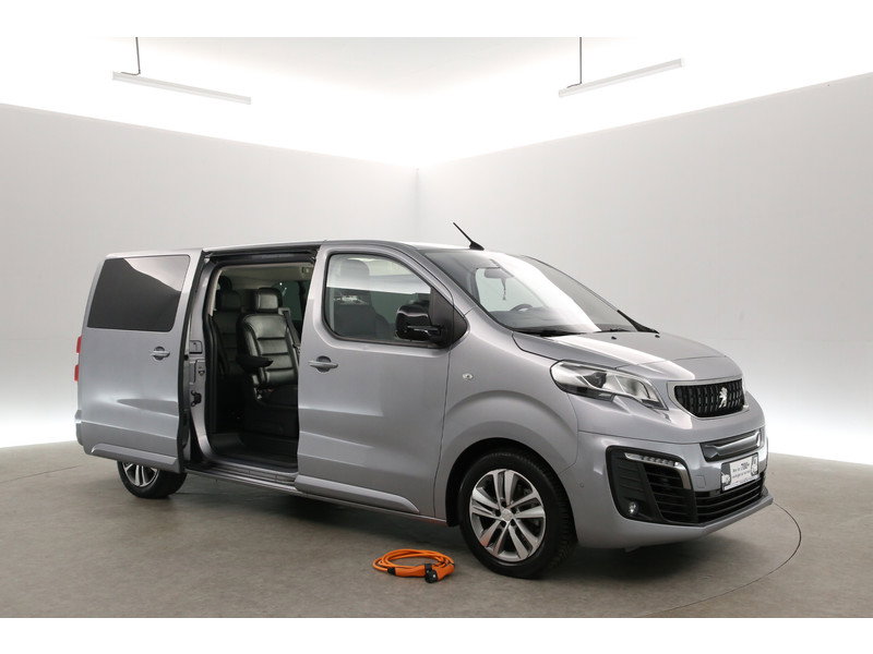 Peugeot e-Traveller