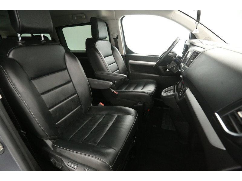 Peugeot e-Traveller