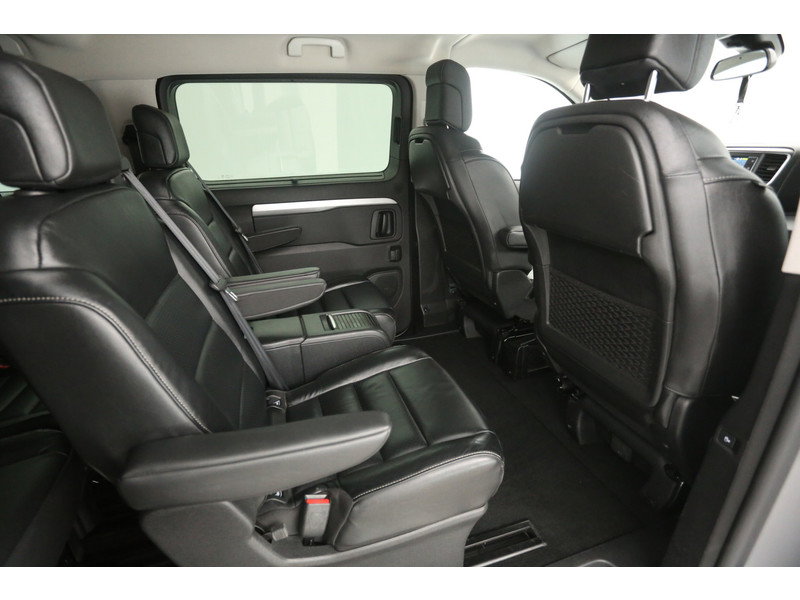 Peugeot e-Traveller