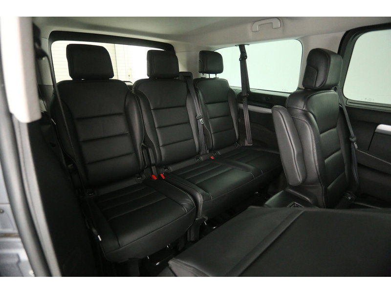 Peugeot e-Traveller