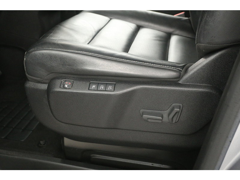 Peugeot e-Traveller