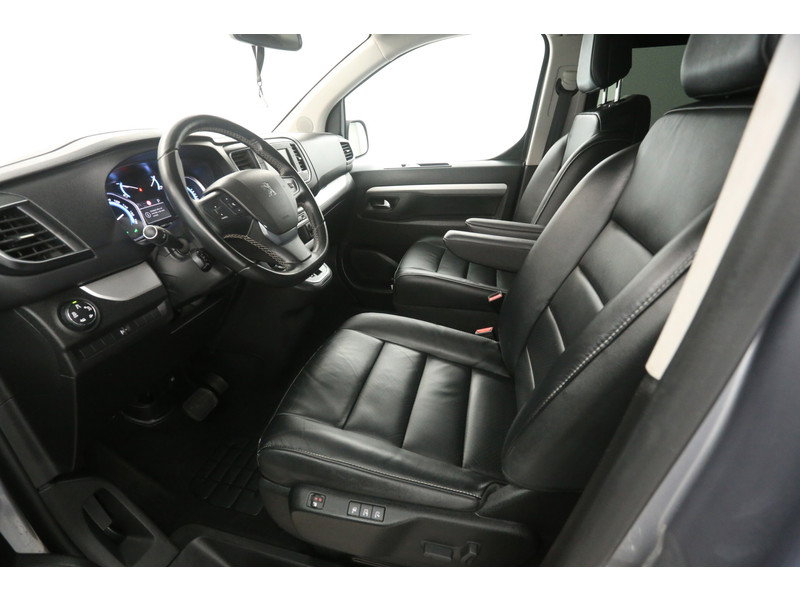 Peugeot e-Traveller