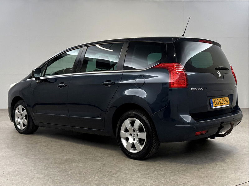 Peugeot 5008 1.6 e-HDi Blue Lease 5p.