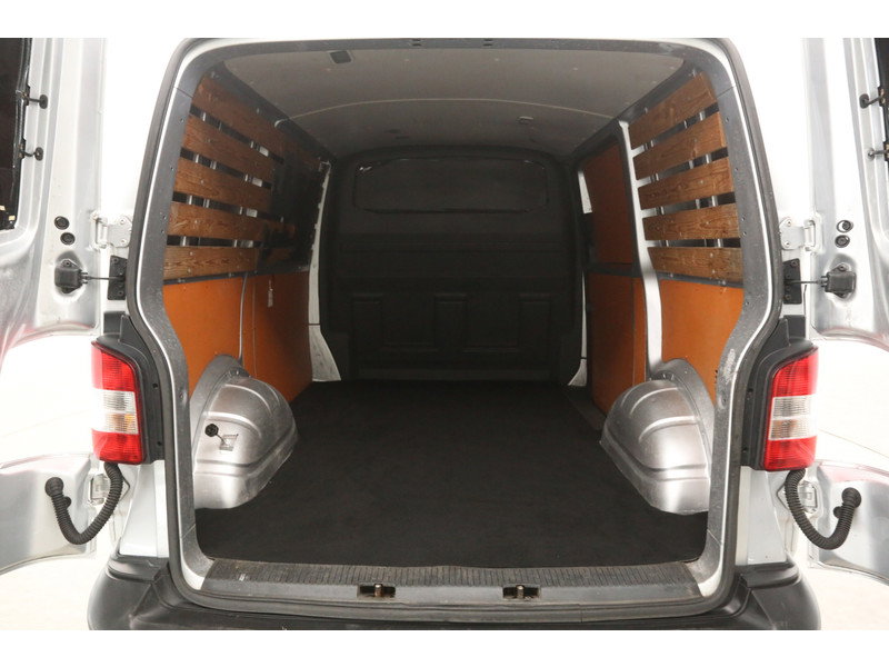 Volkswagen Transporter 2.0 TDI L1H1 140PK VH143R