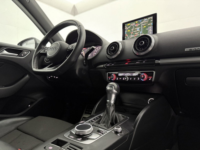 Audi A3 40 TFSI e-tron S-line GFK60Z