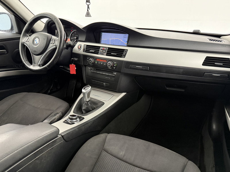 BMW 3 Serie 318i Business Line 26HST5