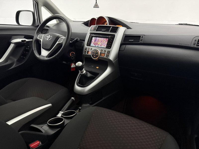 Toyota Verso 1.8 VVT-i Business 58LPK5