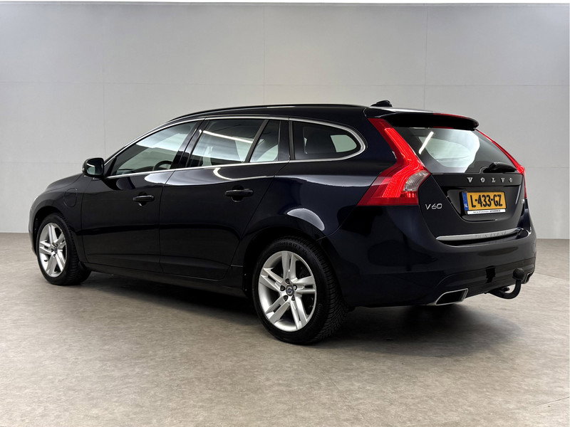 Volvo V60 2.4 D6 Twin Engine Momentum 280PK L433GZ