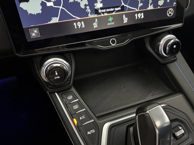 Lynk Co 01