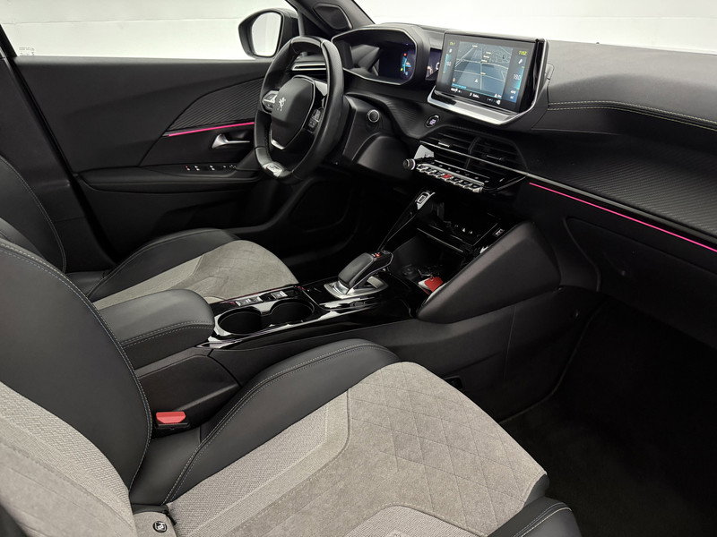 Peugeot e-2008