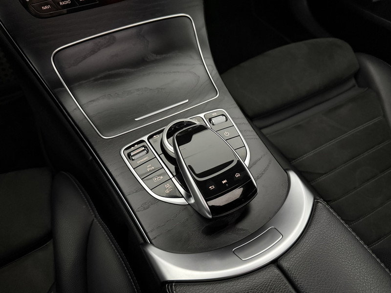 Mercedes-Benz C300