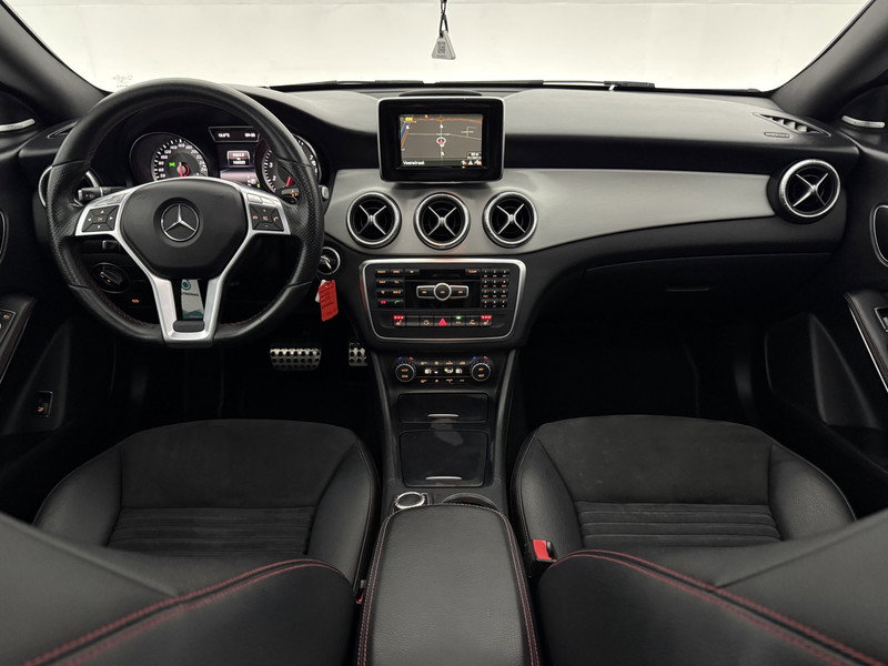 Mercedes-Benz CLA-Klasse 180 AMG Prestige T504LN
