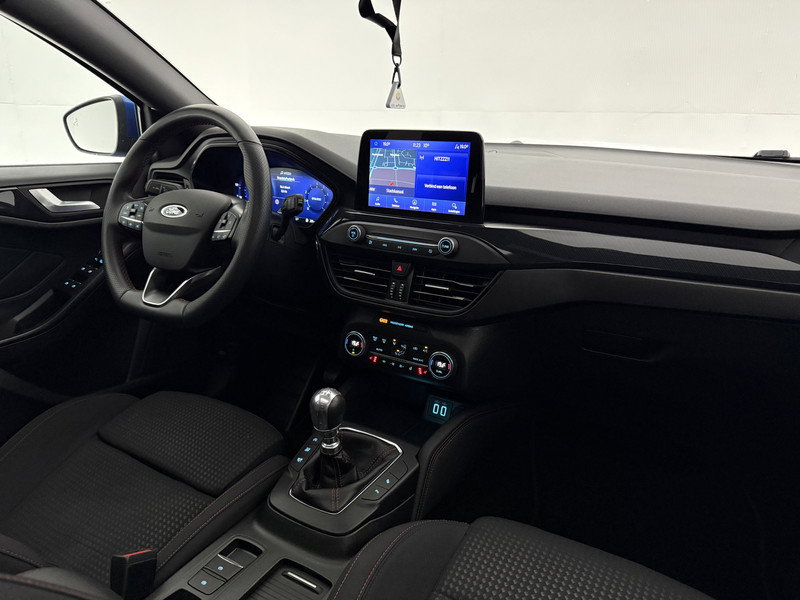Ford Focus EcoBoost Hybrid ST Line X Business N691JV
