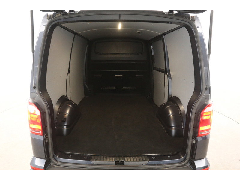 Volkswagen Transporter 2.0 TDI 150PK L1H1 V987GN