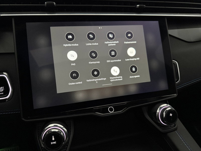 Lynk Co 01