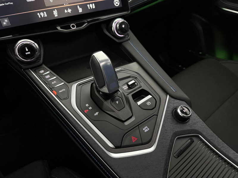 Lynk Co 01