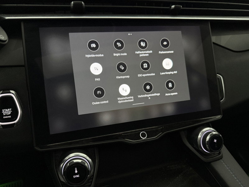 Lynk Co 01