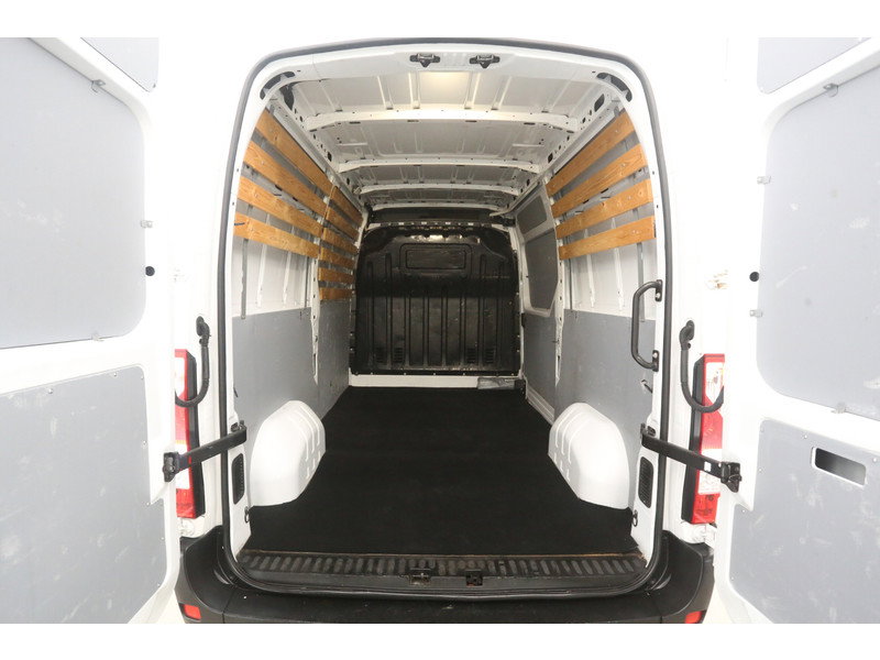 Renault Master 2.3 dCi L2H2 VGL67X