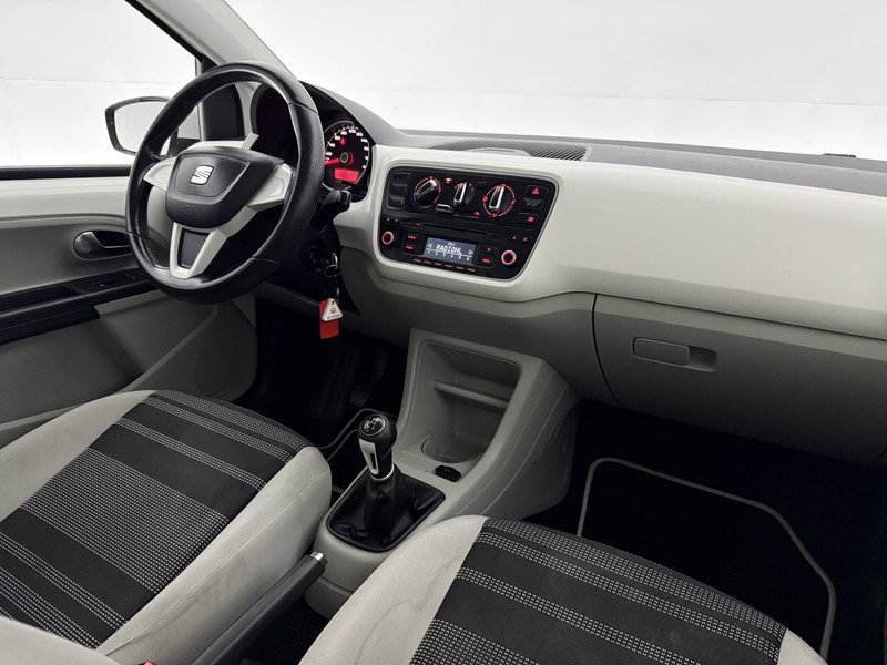 SEAT Mii 1.0 Style Chic KT625B