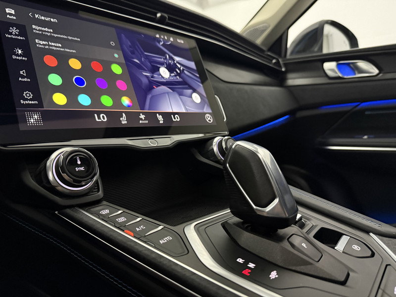 Lynk Co 01
