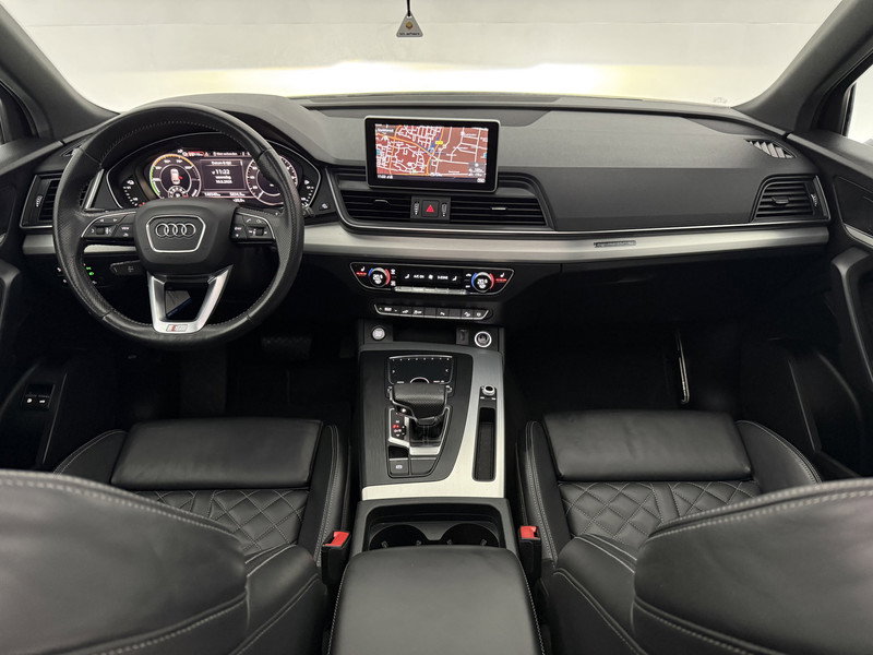 Audi Q5 55 TFSI e Quattro Competition S-line Black Edition JKL84R