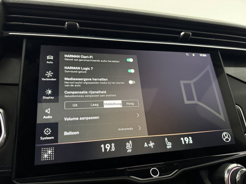 Lynk Co 01