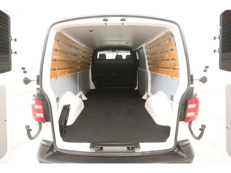 Volkswagen Transporter 2.0 TDI L2H1 140PK VFK90K
