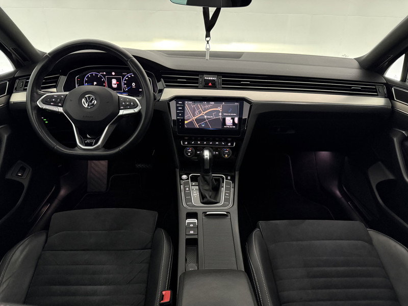 Volkswagen Passat 1.5 TSI Elegance Business R-Line G089GP