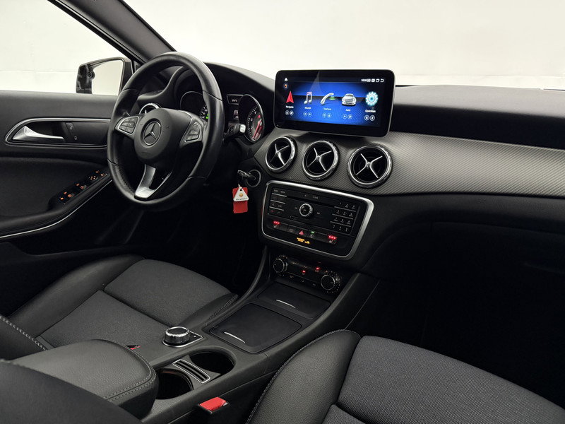 Mercedes-Benz GLA 180 JP308F