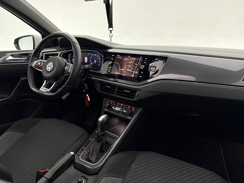 Volkswagen Polo 1.0 TSI R-Line XV259N