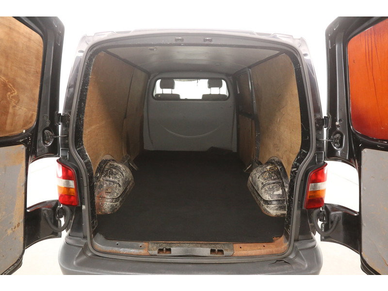 Volkswagen Transporter 2.5 TDI L2H1 63BTKZ
