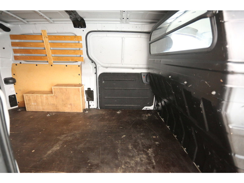 Hyundai H300
