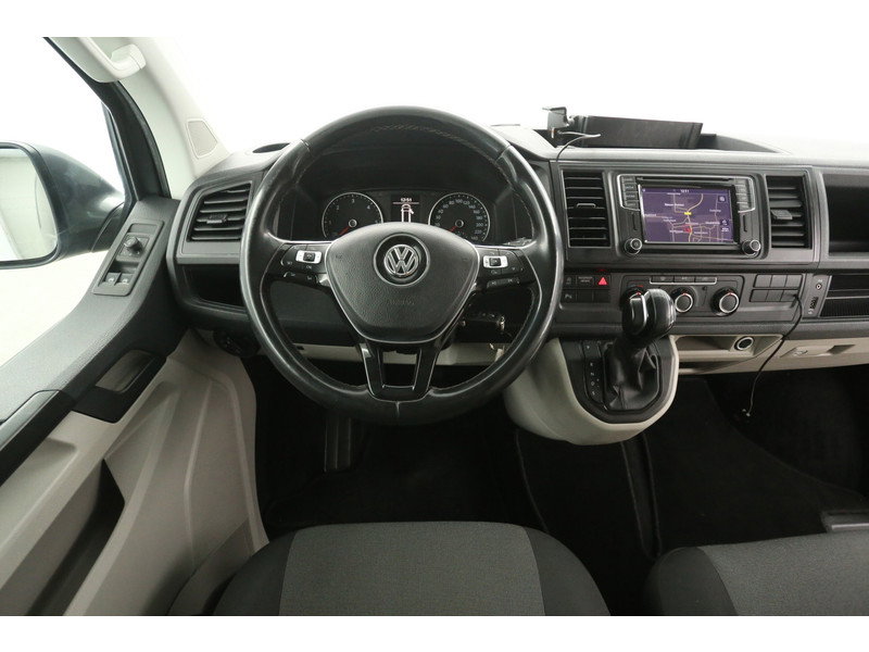 Volkswagen Transporter 2.0 TDI L1H1 Highline 204PK VVN45J