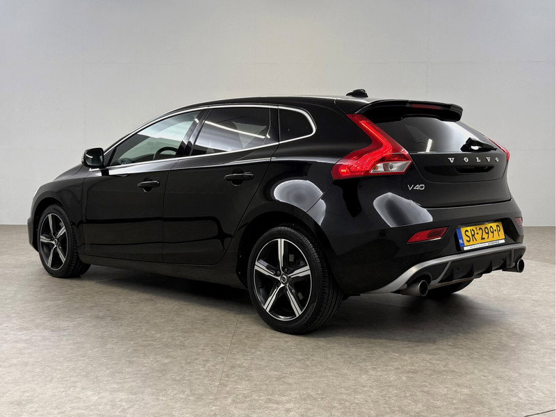 Volvo V40 2.0 T4 Business Sport R-Design 191PK SR299P