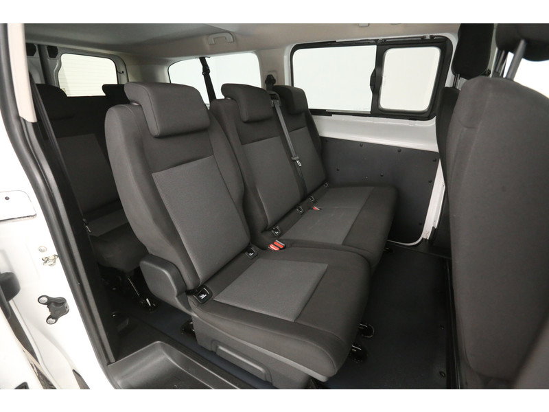 Peugeot e-Traveller