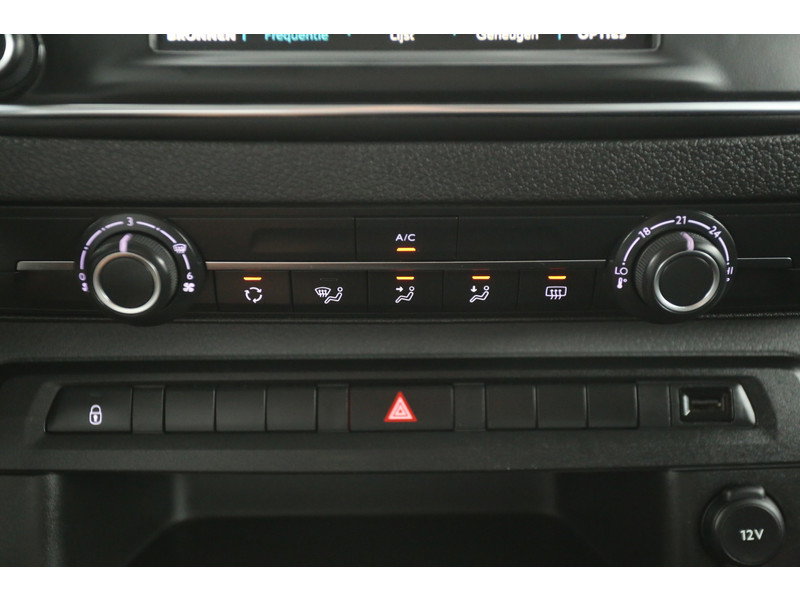 Peugeot e-Traveller