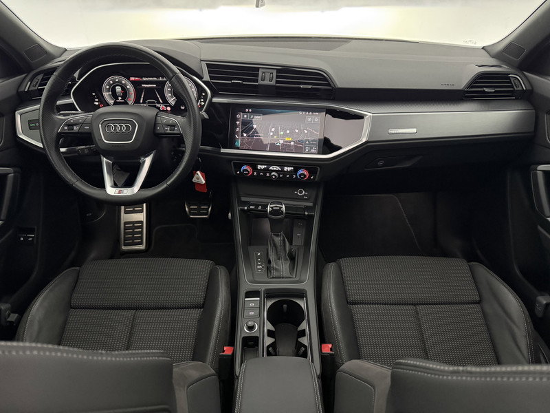 Audi Q3 Sportback 45 TFSI e S-Line R054DH