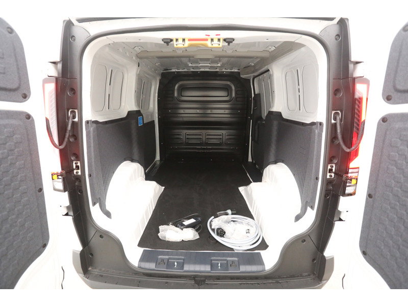 Kia PV5 L2H1 Essential 71.2 kWh V13PZR