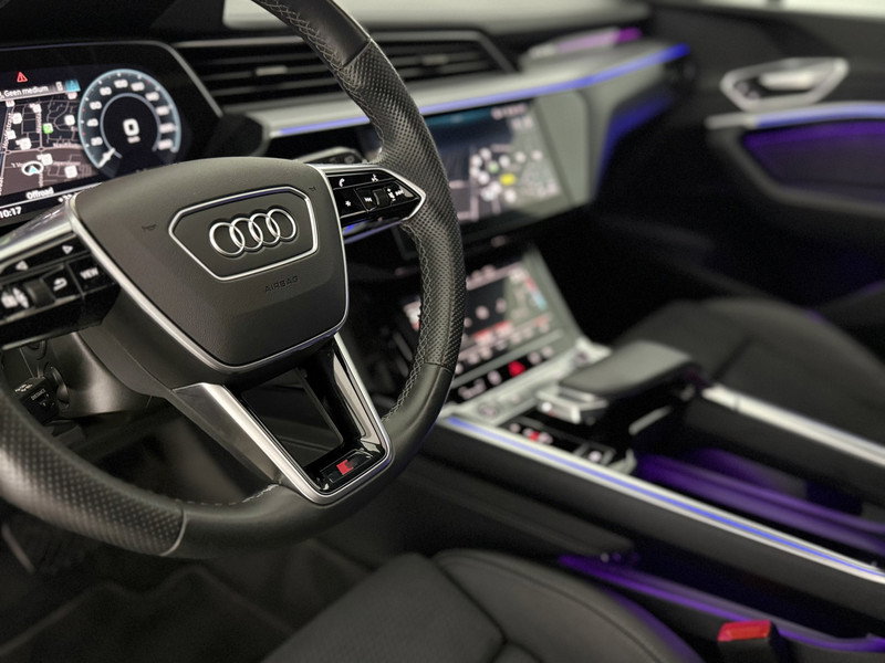 Audi e-tron