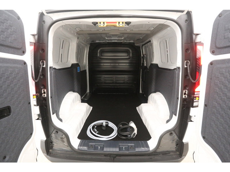 Kia PV5 L2H1 Essential 71.2 kWh V58PZN