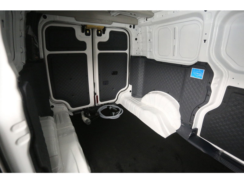 Kia PV5