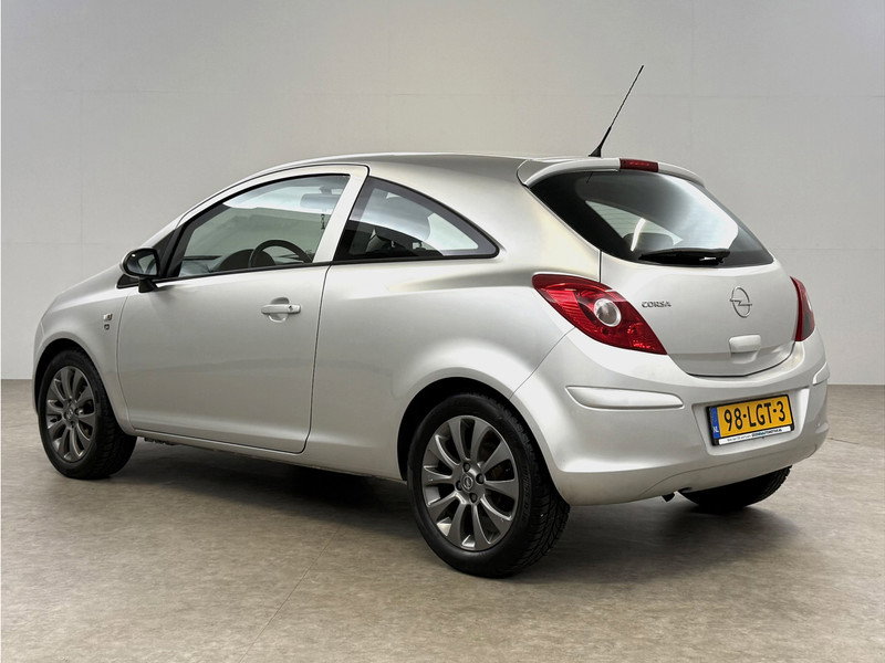 Opel Corsa 1.0-12V ‘111’ Edition 98LGT3